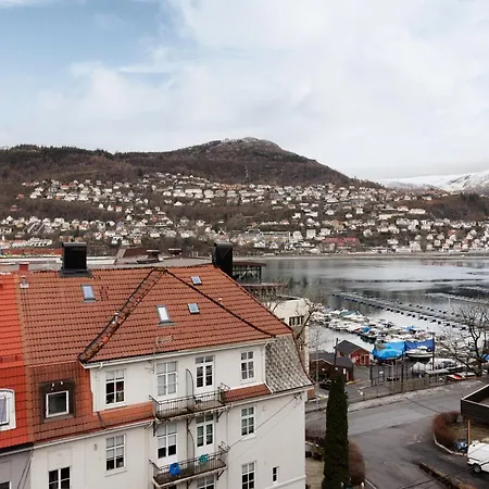 Relaxed With A View Апартаменти Берген